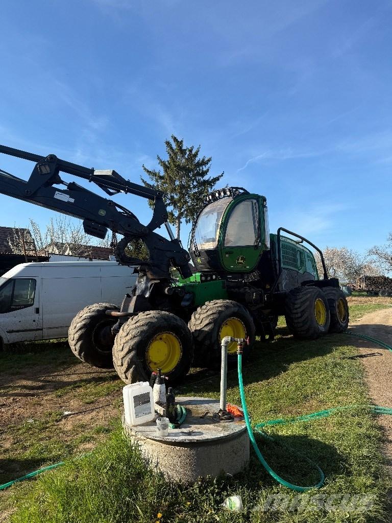John Deere 1270 E Харвестеры
