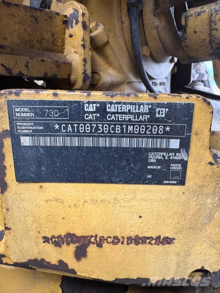 CAT 730 Шарнирно-сочленённые самосвалы