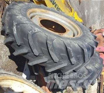  Pneus 12.4R24 Шины и колёса