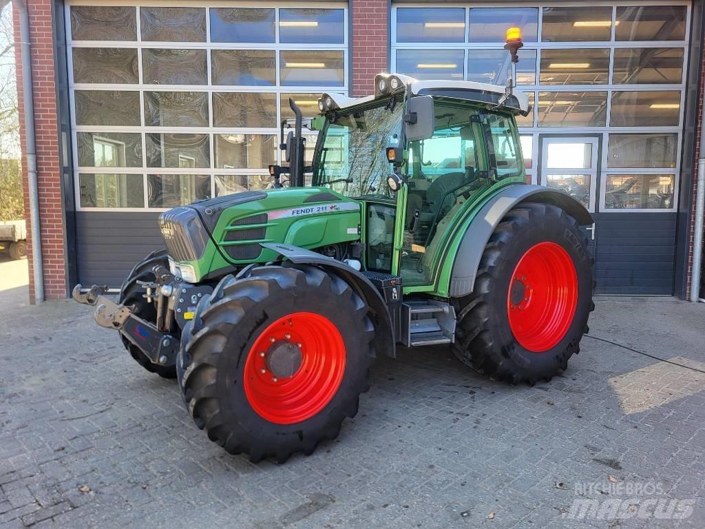 Fendt 211 Vario TMS Трактора