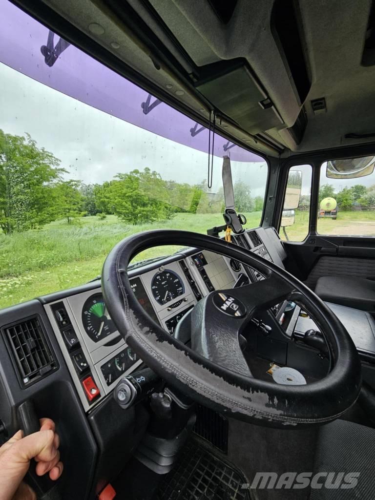 MAN F 2000 Седельные тягачи