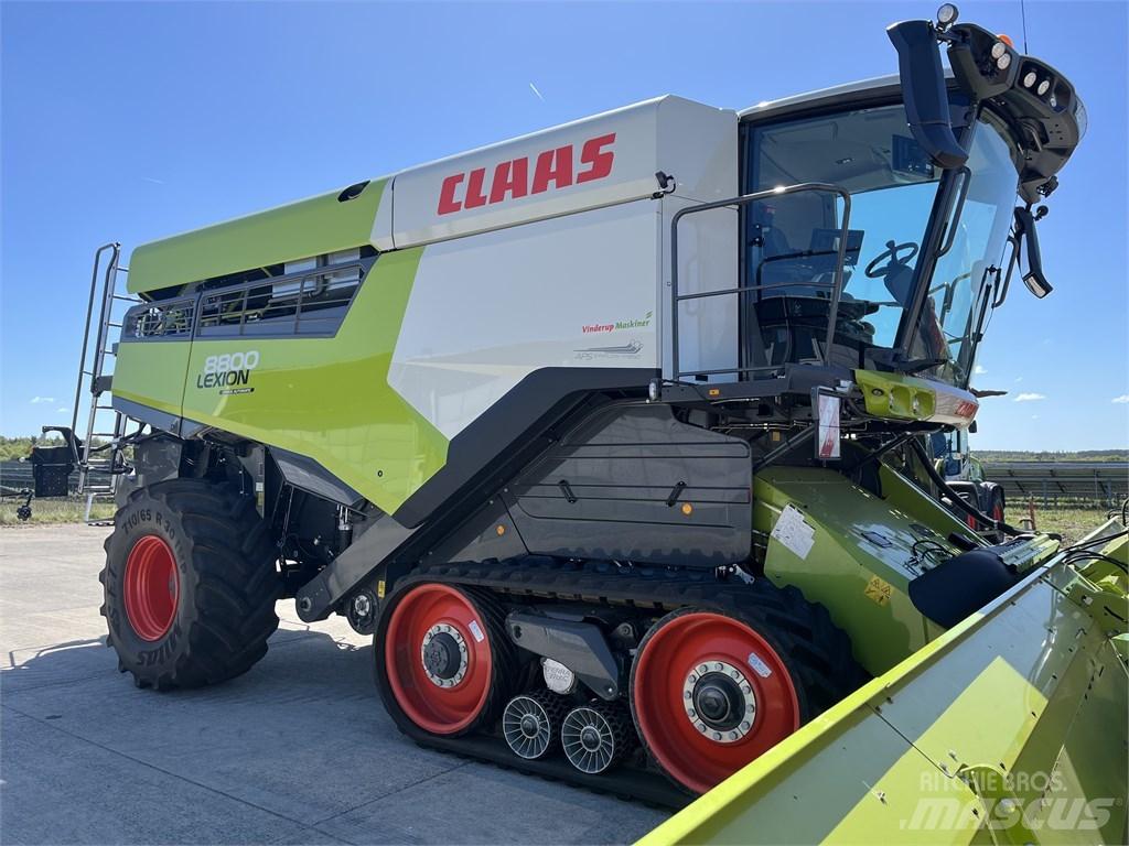 CLAAS Lexion 8800TT Зерноуборочные комбайны