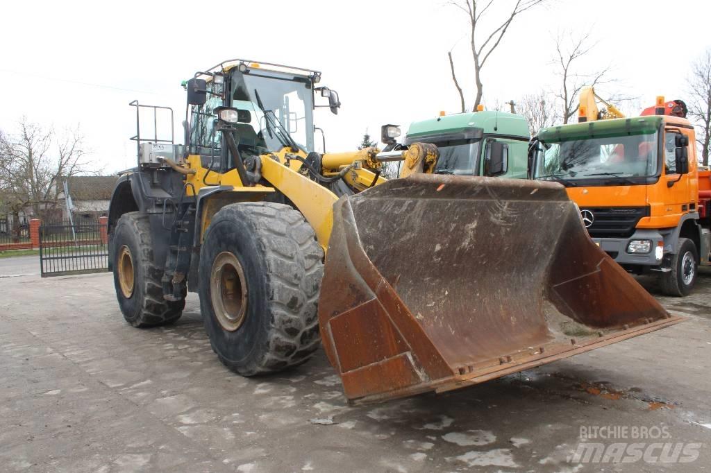 Komatsu WA 470-7 Фронтальные погрузчики