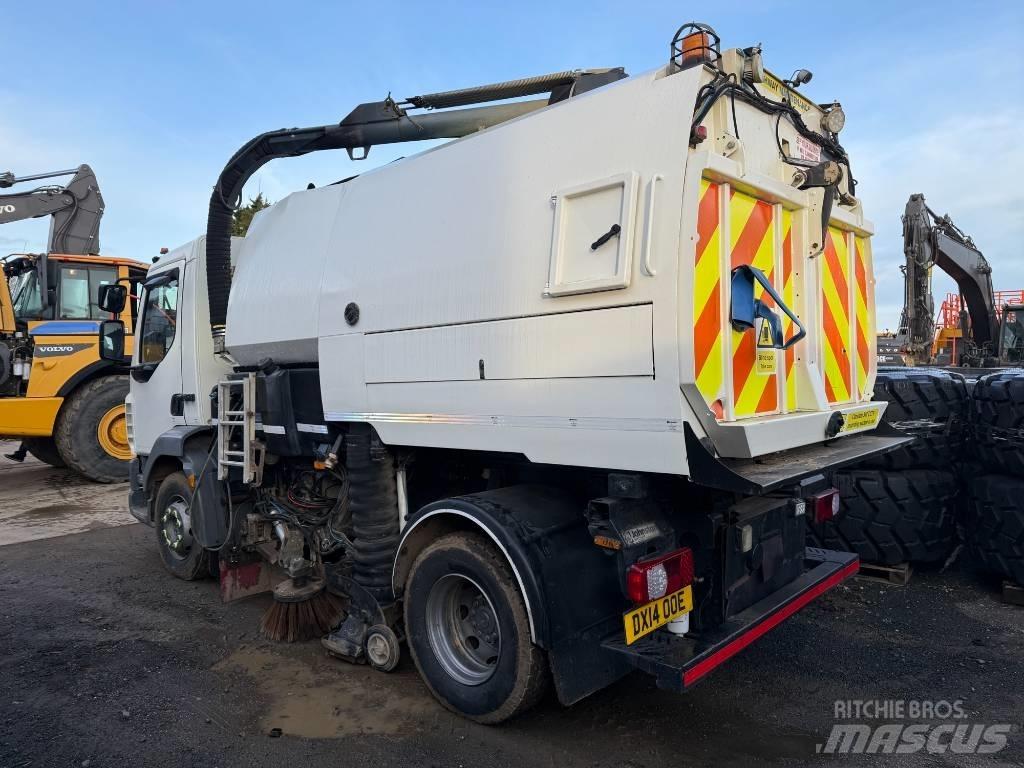 Johnston Sweeper Вакуумные уборочные машины