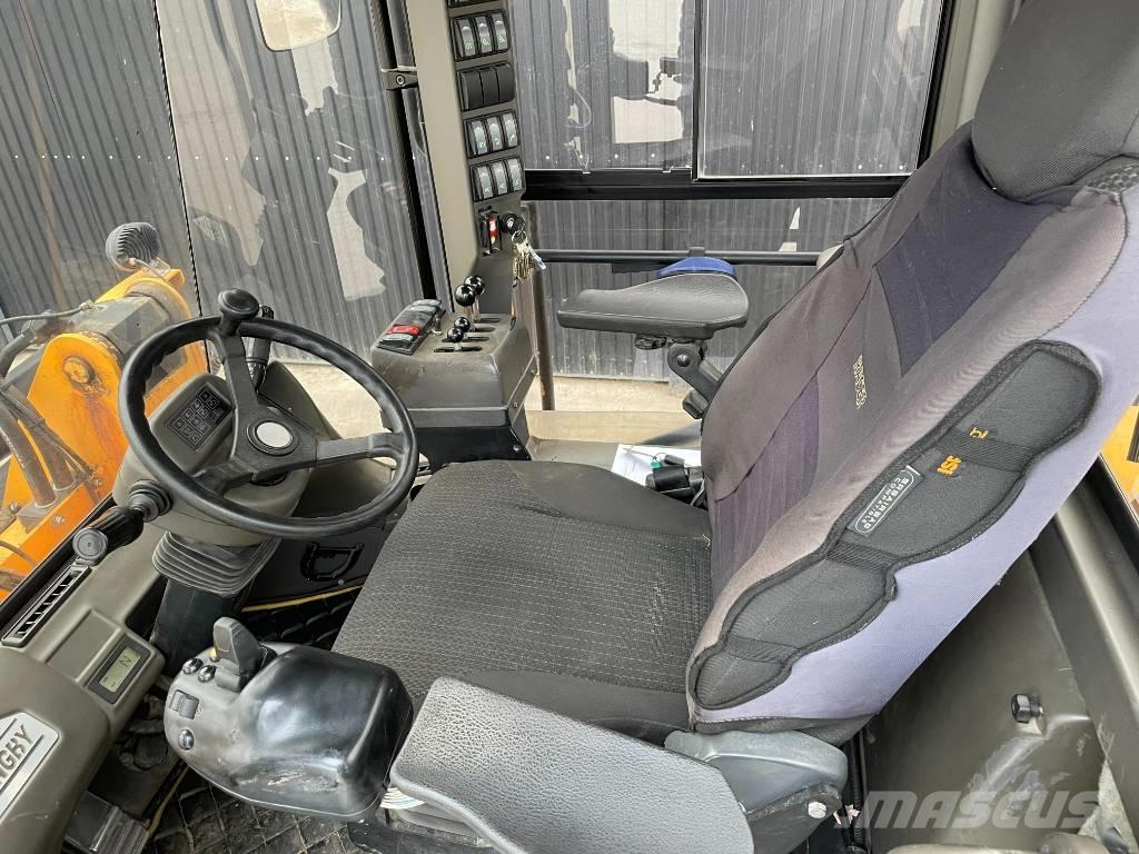 Ljungby L 13 Фронтальные погрузчики