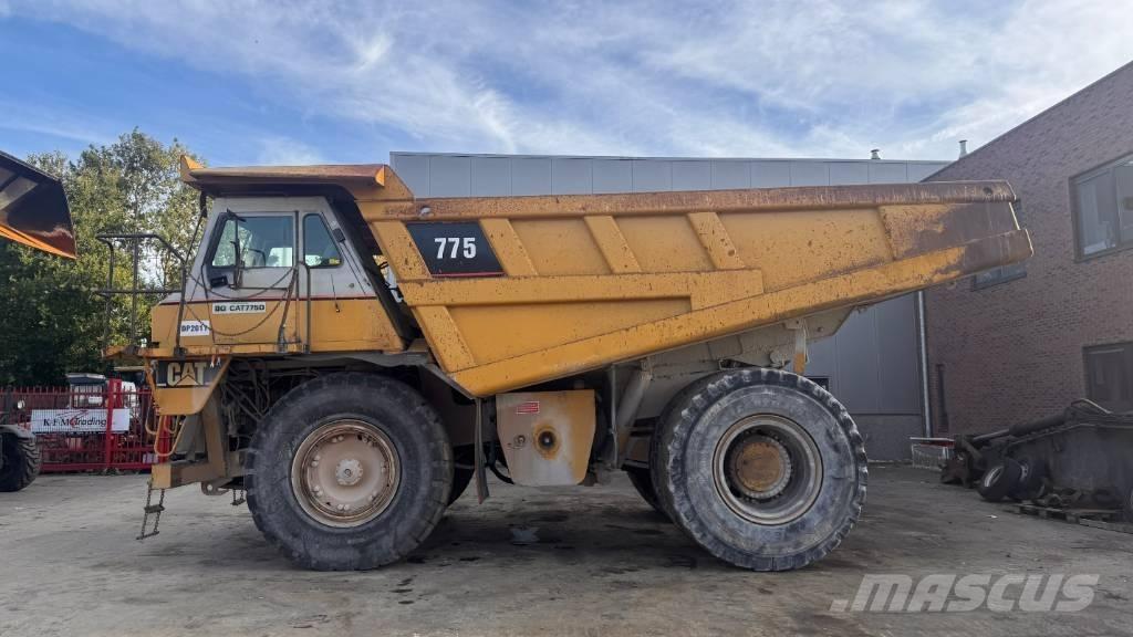 CAT 775 D Карьерные самосвалы