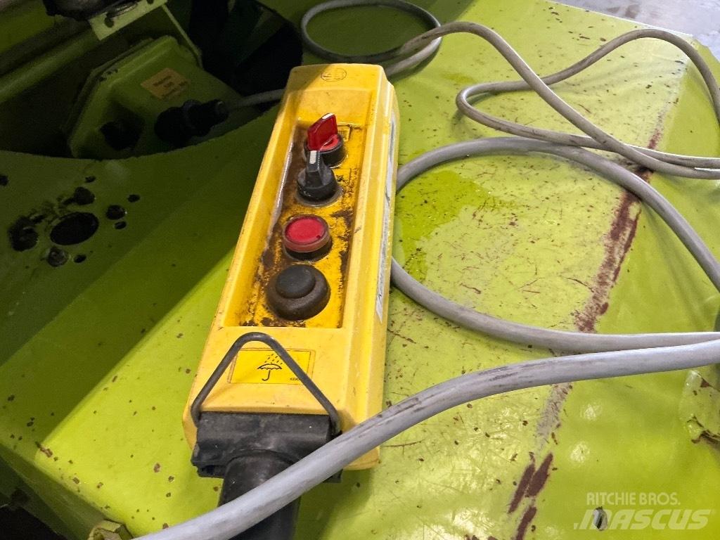 CLAAS Rollant 240 Рулонные пресс-подборщики