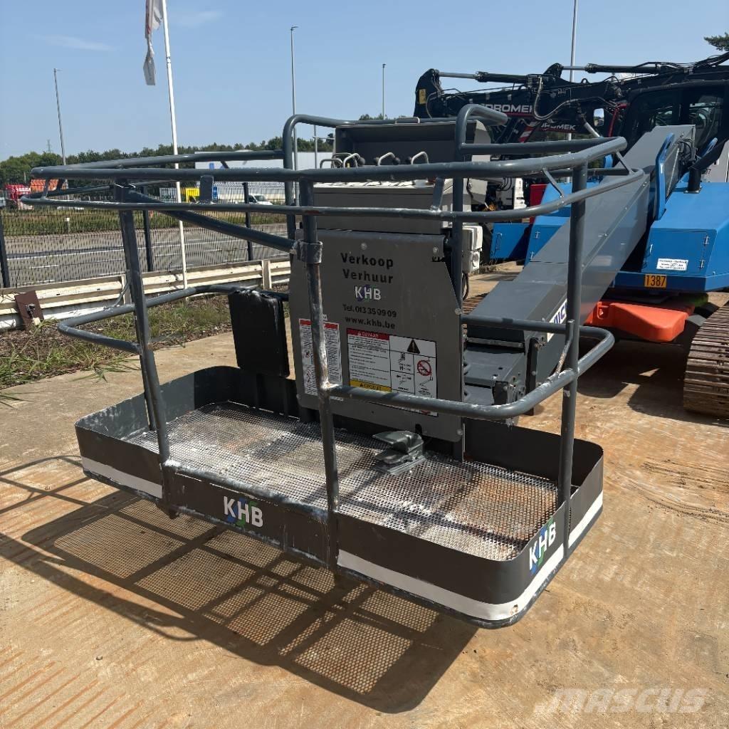 Aichi SR 12 B Телескопические подъемники