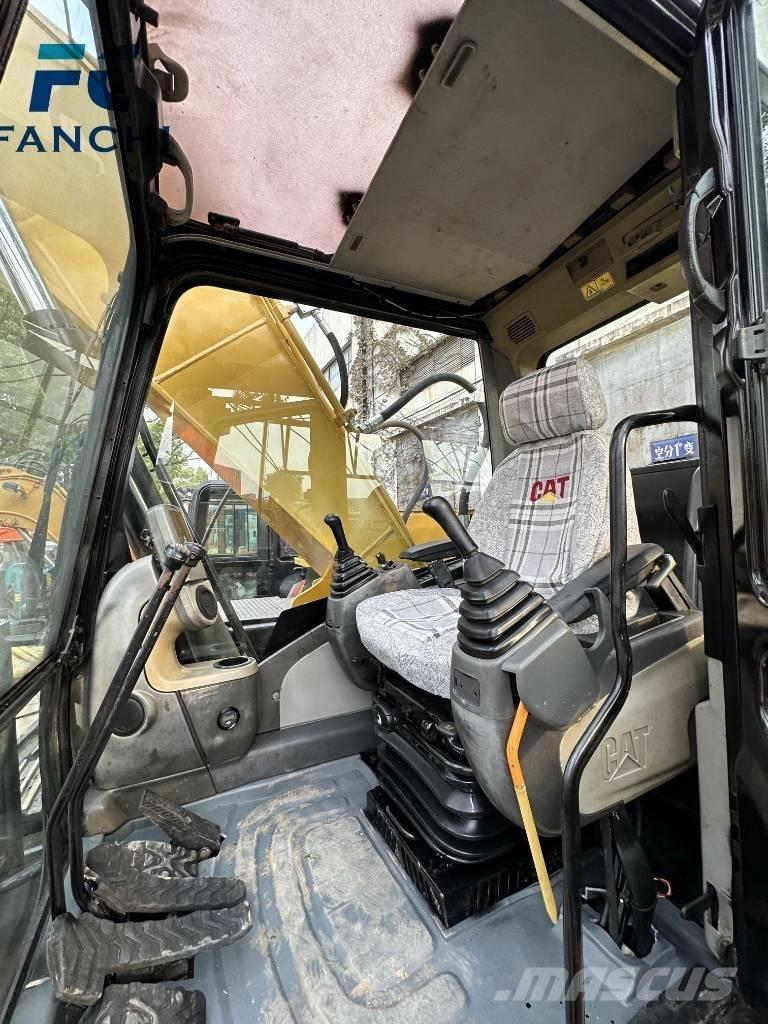 CAT 320 D Гусеничные экскаваторы