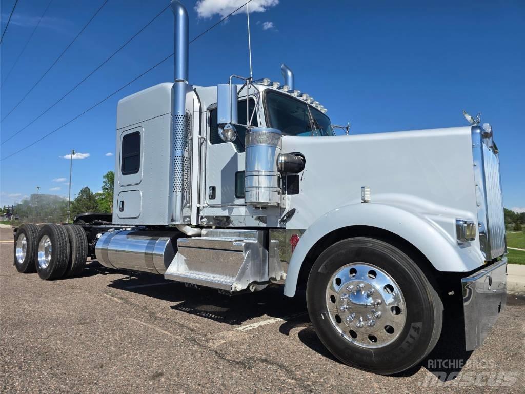 Kenworth W 900 Седельные тягачи