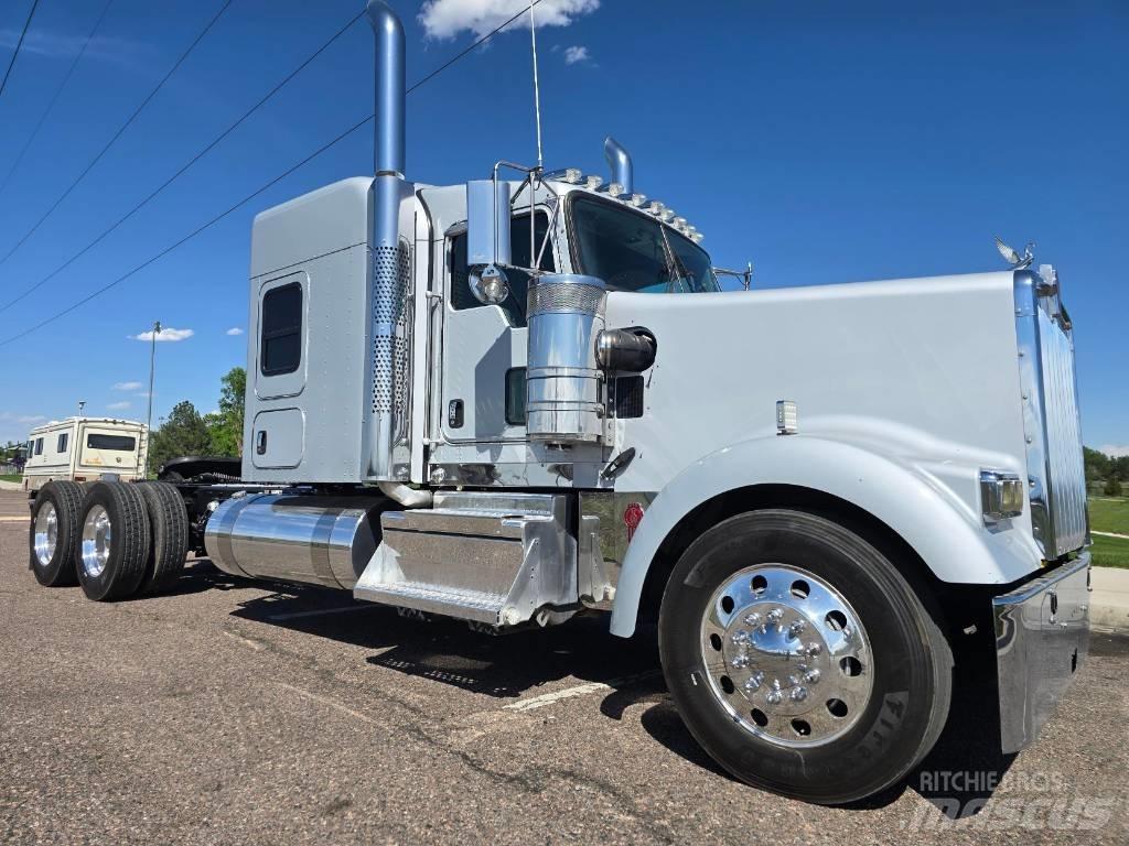 Kenworth W 900 Седельные тягачи