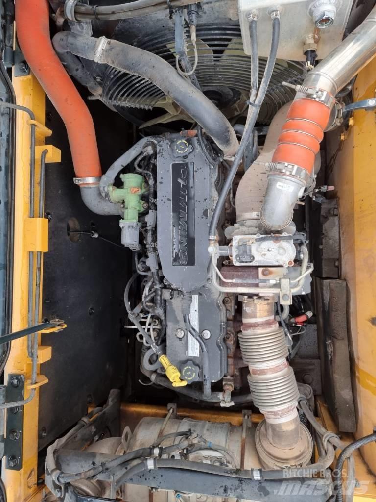 Hyundai HX 300 L Гусеничные экскаваторы