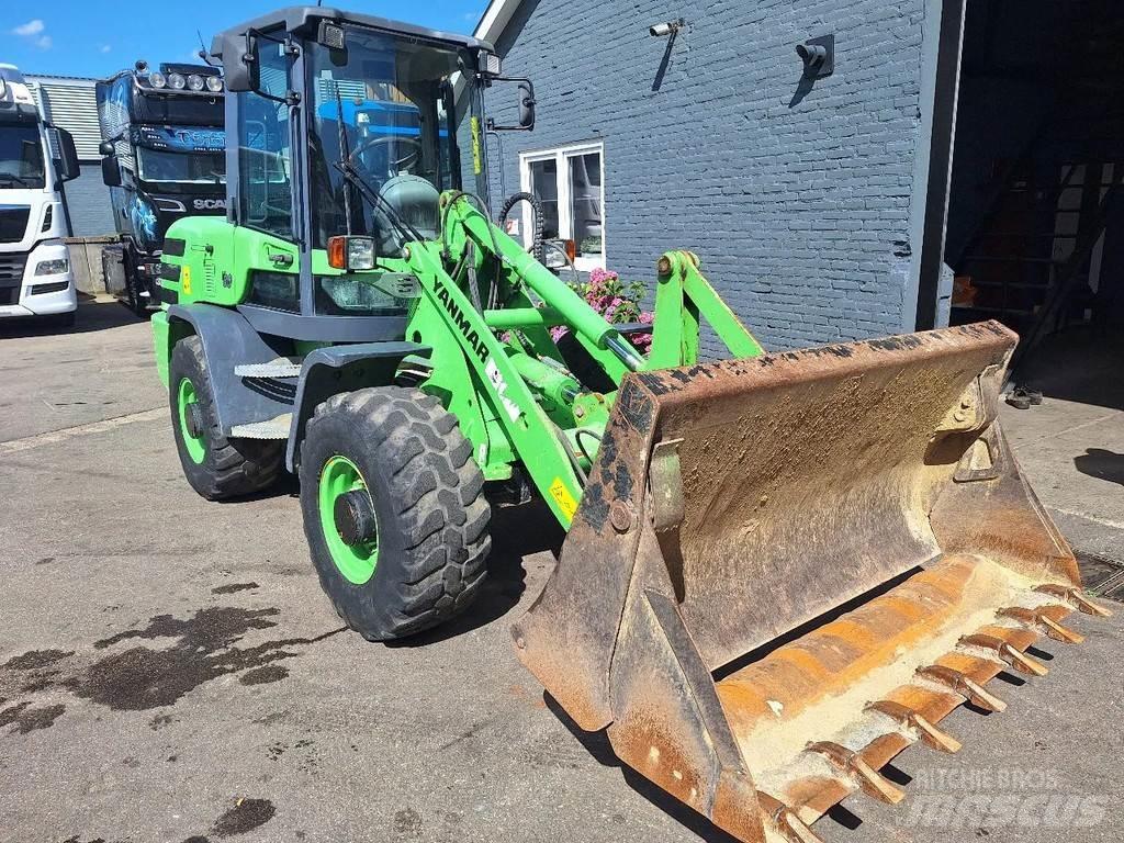 Yanmar V80 Малые погрузчики
