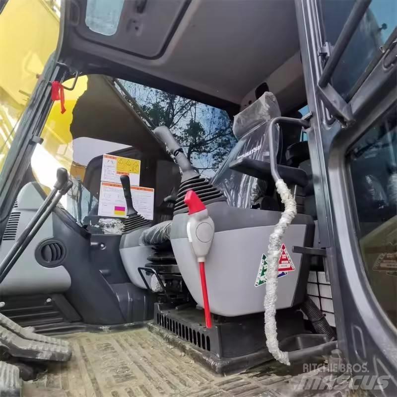 Komatsu PC270 Гусеничные экскаваторы