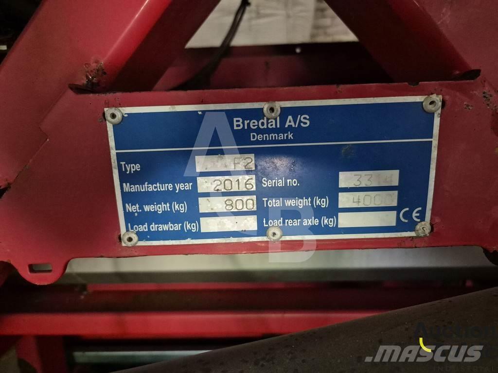 Bredal F 2 Разбрасыватели минеральных удобрений