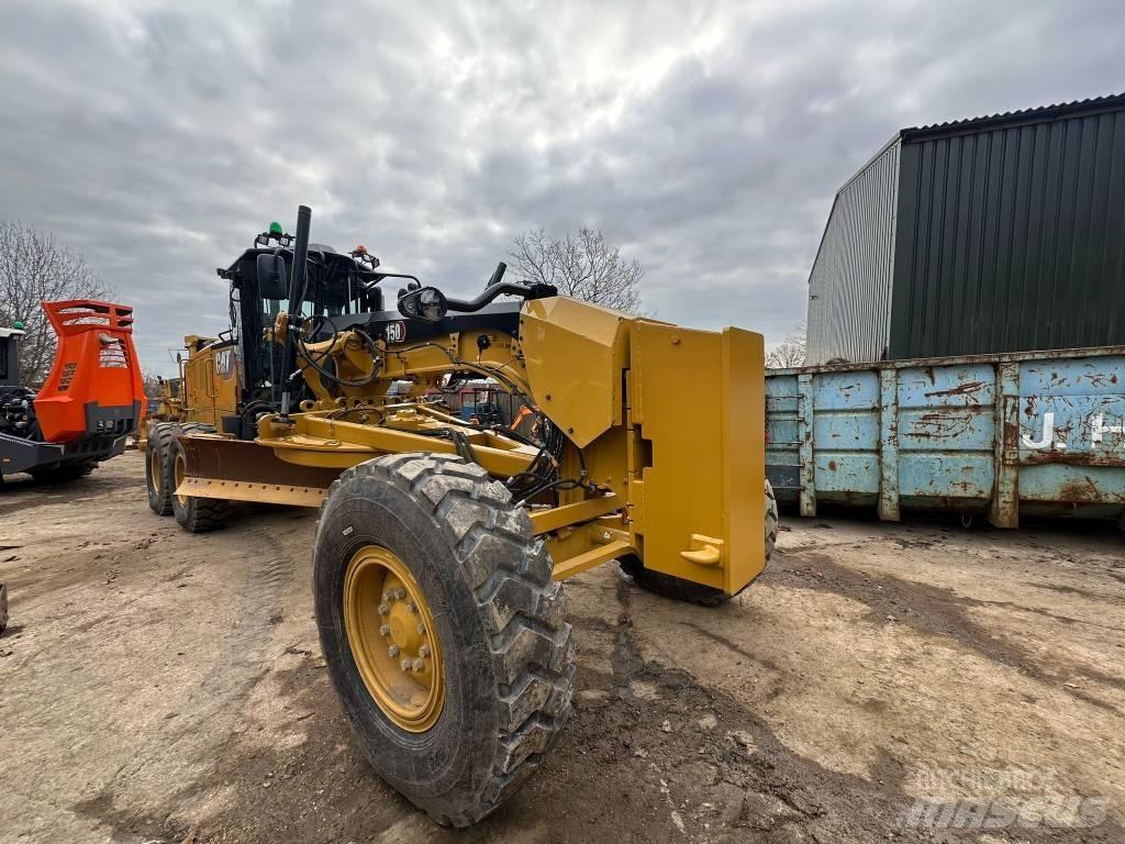 CAT 150 Грейдеры