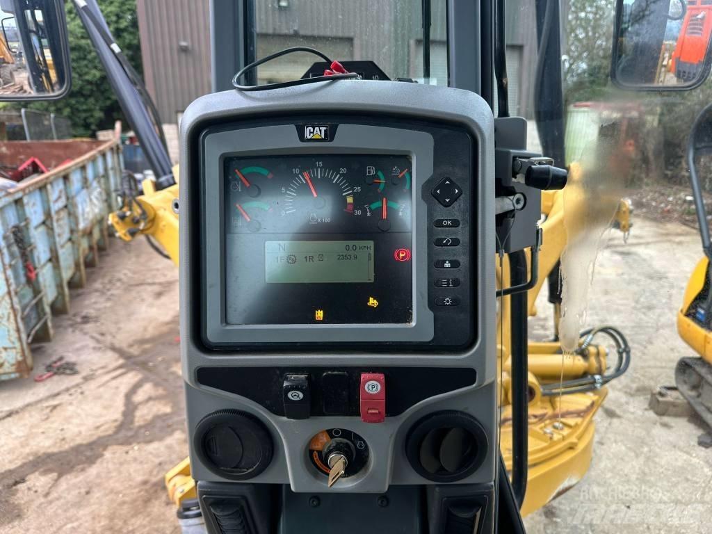 CAT 150 Грейдеры