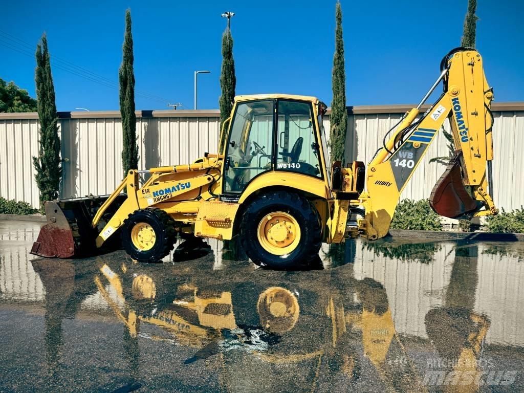 Komatsu WB 140-2N Экскаваторы-погрузчики
