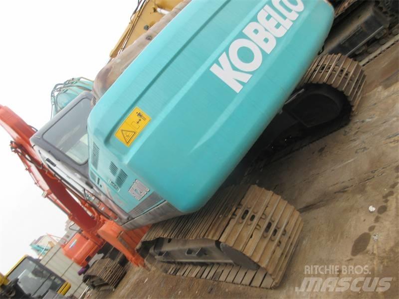Kobelco SK200-8 Гусеничные экскаваторы