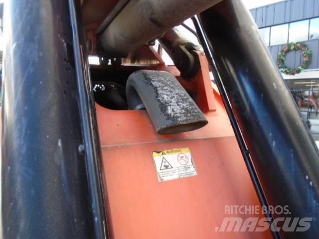 JLG 8042 Телескопические погрузчики