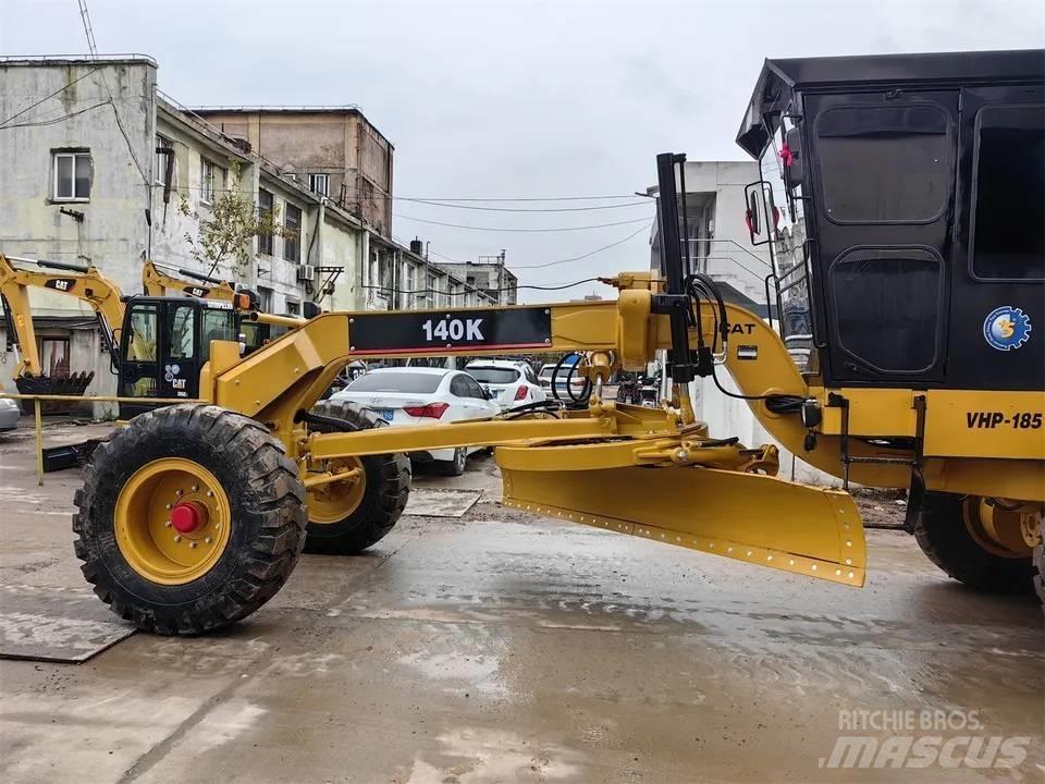 CAT 140K Грейдеры