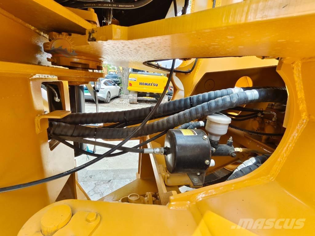 CAT 950 GC Фронтальные погрузчики
