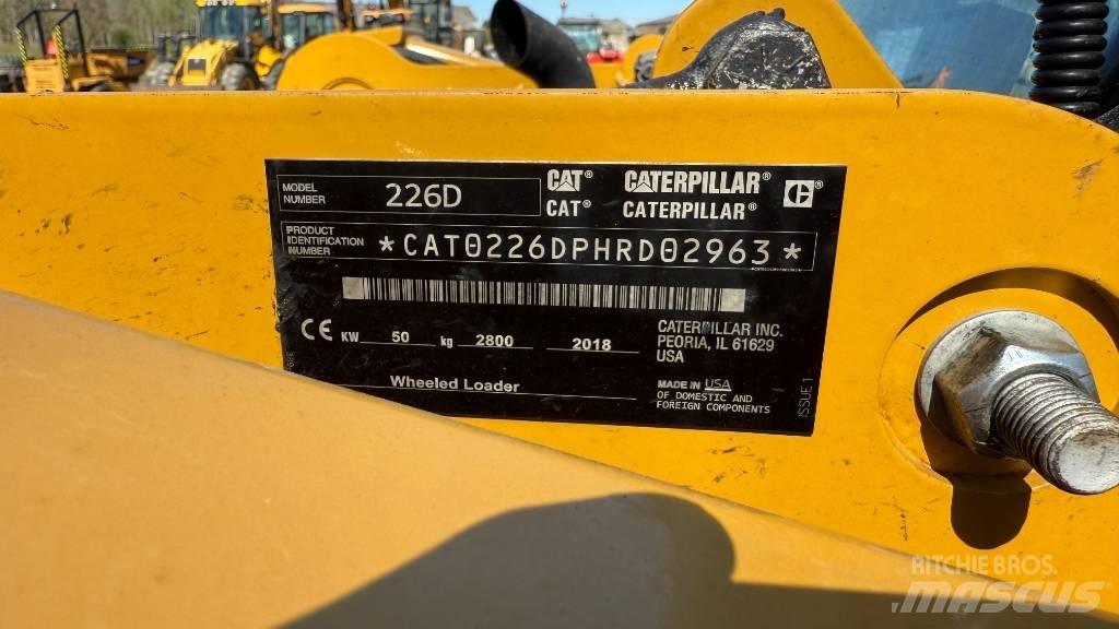 CAT 226 D Мини-погрузчики