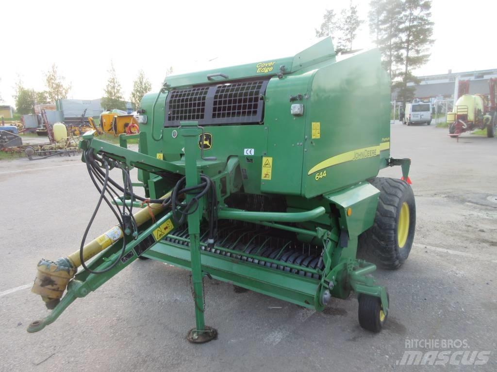 John Deere 644 Рулонные пресс-подборщики
