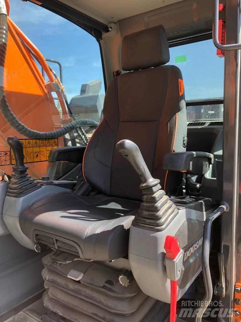Doosan DX 300 LC-7 Гусеничные экскаваторы