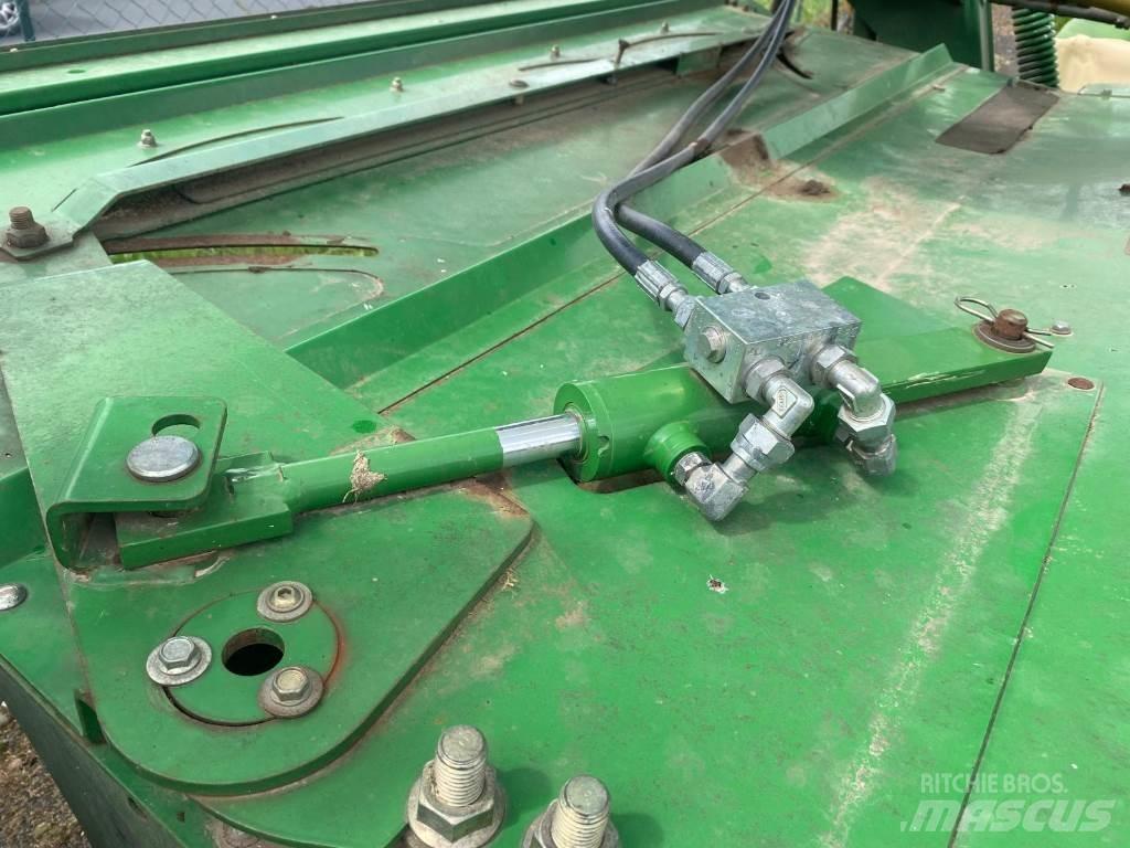 John Deere 730 Навесные и прицепные косилки