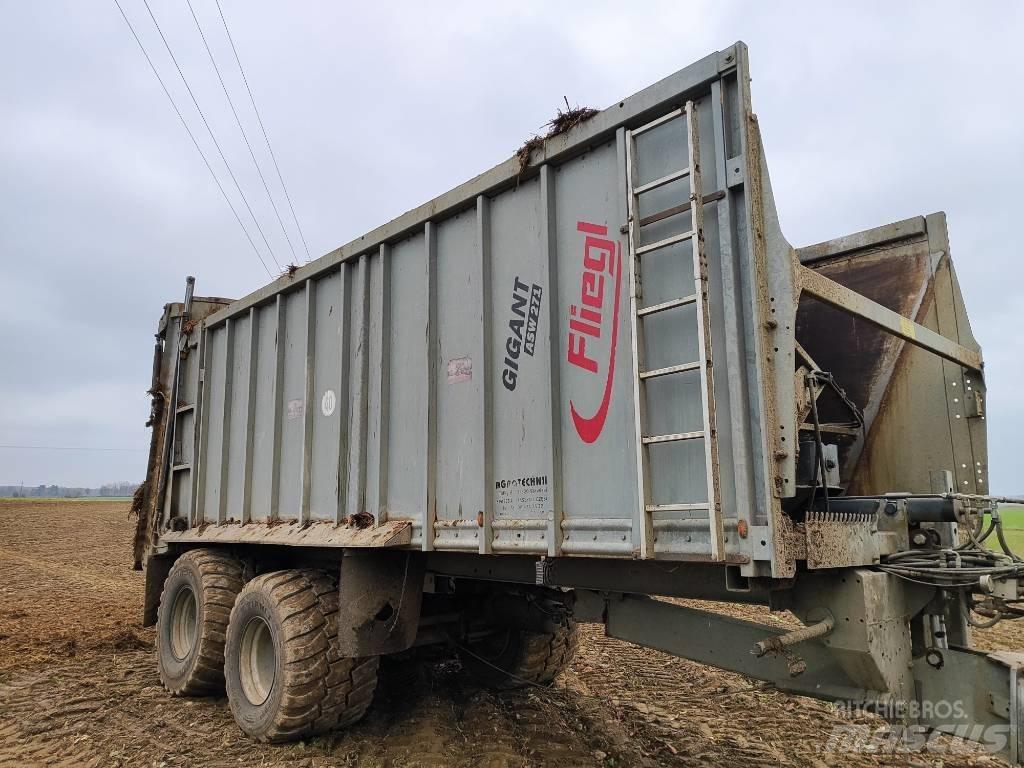 Fliegl ASW271 GIGANT Разбрасыватели органических удобрений