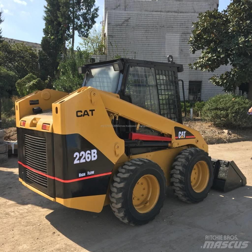 Cata-Dyne 226B Мини-погрузчики