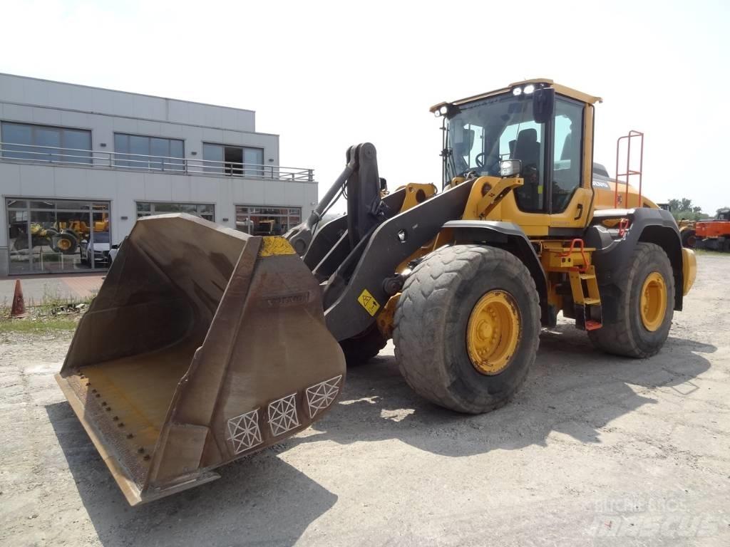 Volvo L 120 H Фронтальные погрузчики