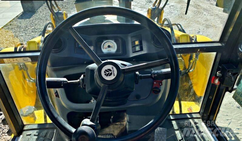 New Holland B 115 Экскаваторы-погрузчики