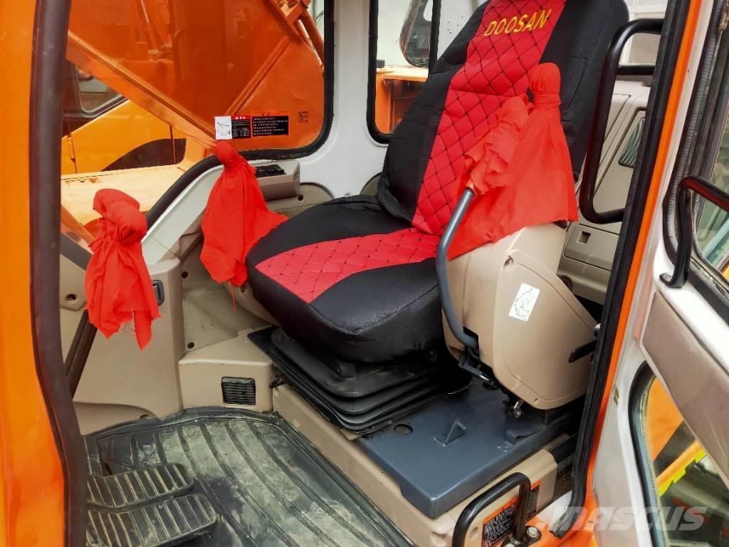 Doosan DH225LC-7 Гусеничные экскаваторы