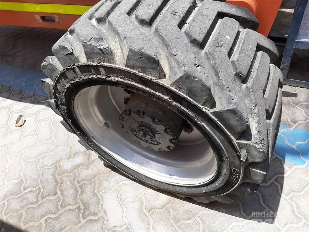 JLG 800AJ Коленчатые подъемники