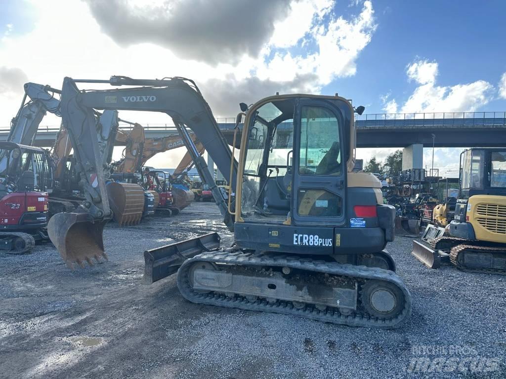 Volvo ECR 88 Малые экскаваторы 7т-12т