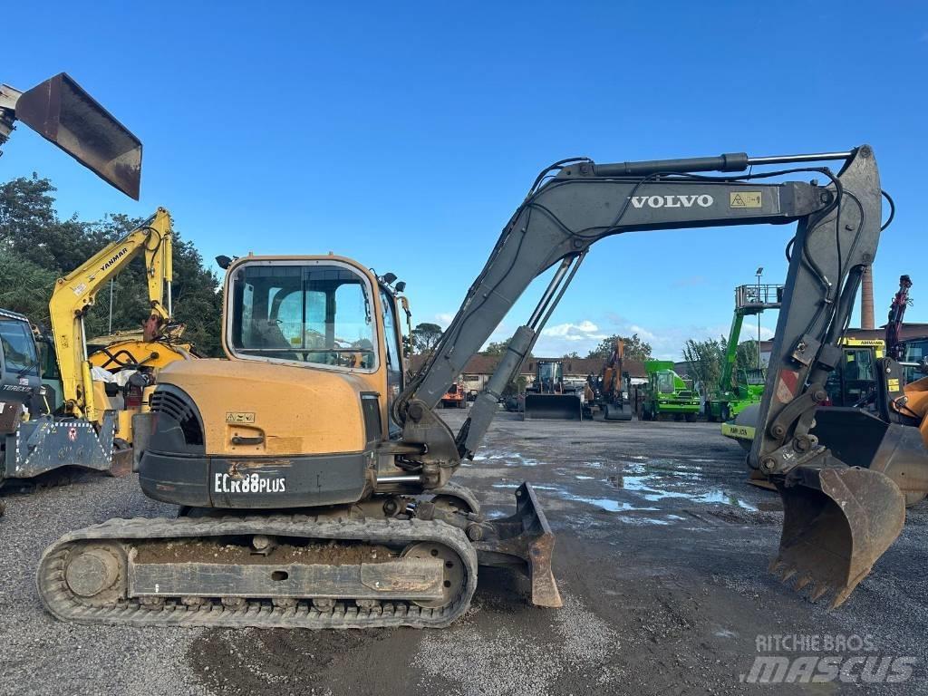 Volvo ECR 88 Малые экскаваторы 7т-12т