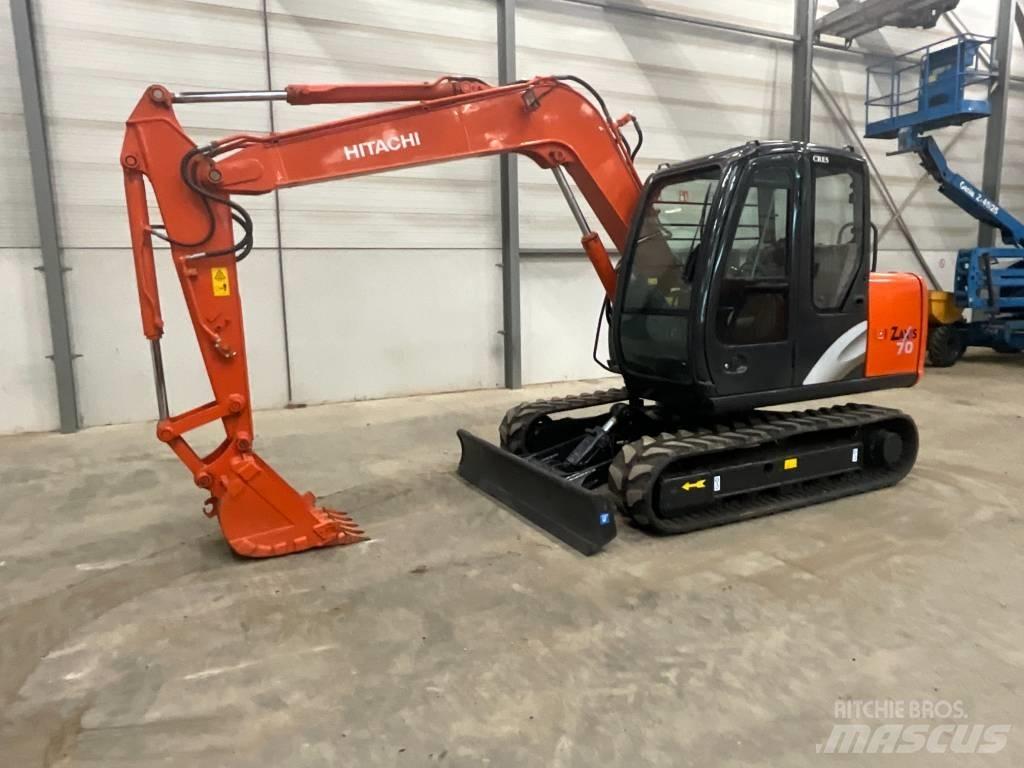 Hitachi ZX 70 Малые экскаваторы 7т-12т