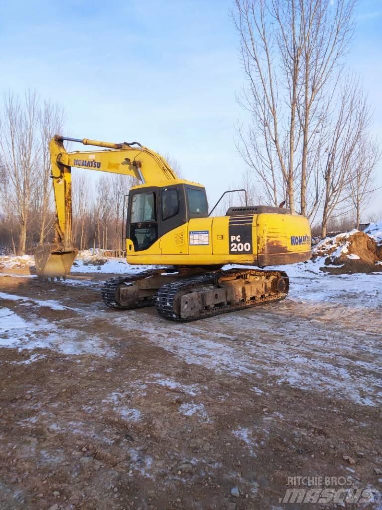 Komatsu pc200-7 Гусеничные экскаваторы