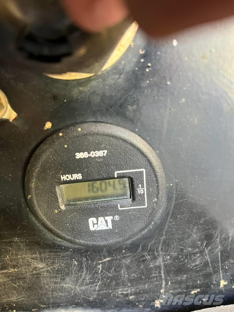 CAT 304 E 2 CR Мини-экскаваторы