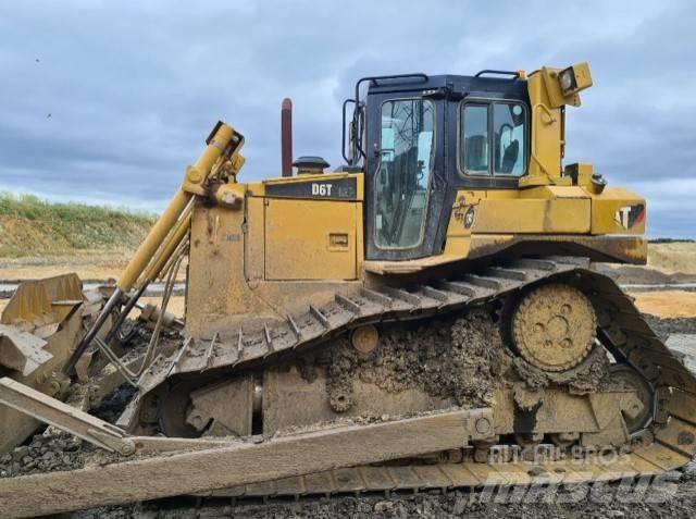 CAT D 6 T LGP Гусеничные бульдозеры