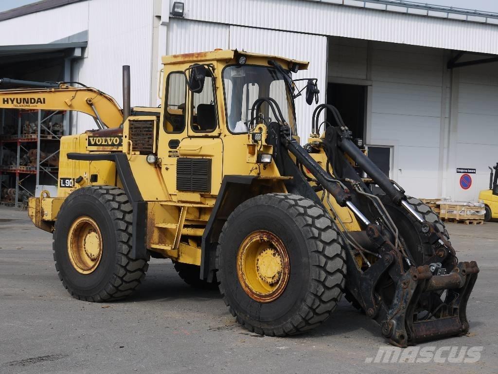 Volvo L 90 Фронтальные погрузчики