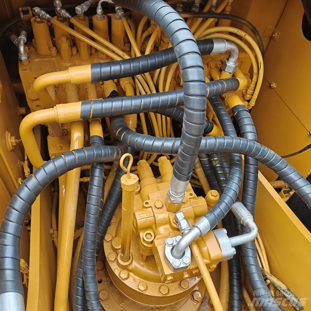 CAT 320D2 Гусеничные экскаваторы