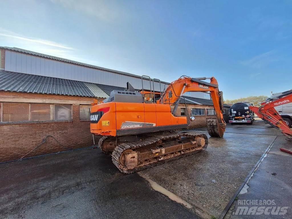 Doosan DX235lc Гусеничные экскаваторы