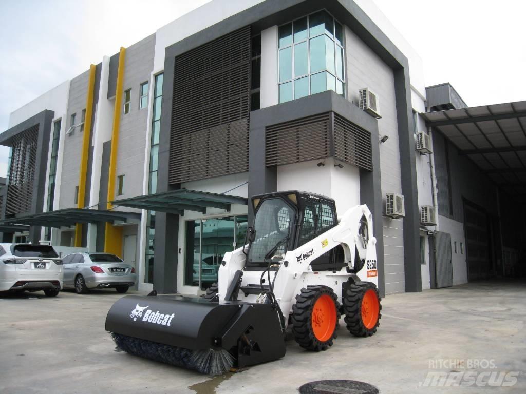 Bobcat S 250 Мини-погрузчики