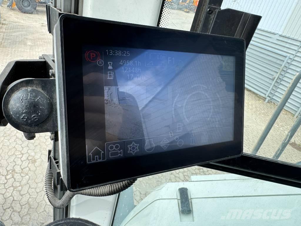 Liebherr L586 Фронтальные погрузчики
