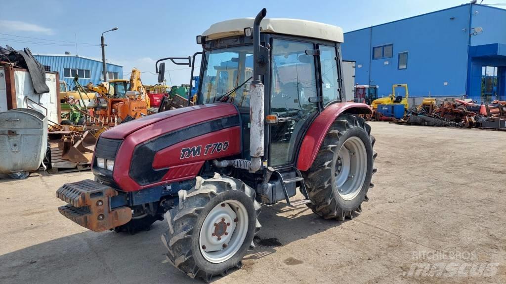 TYM T700 Трактора