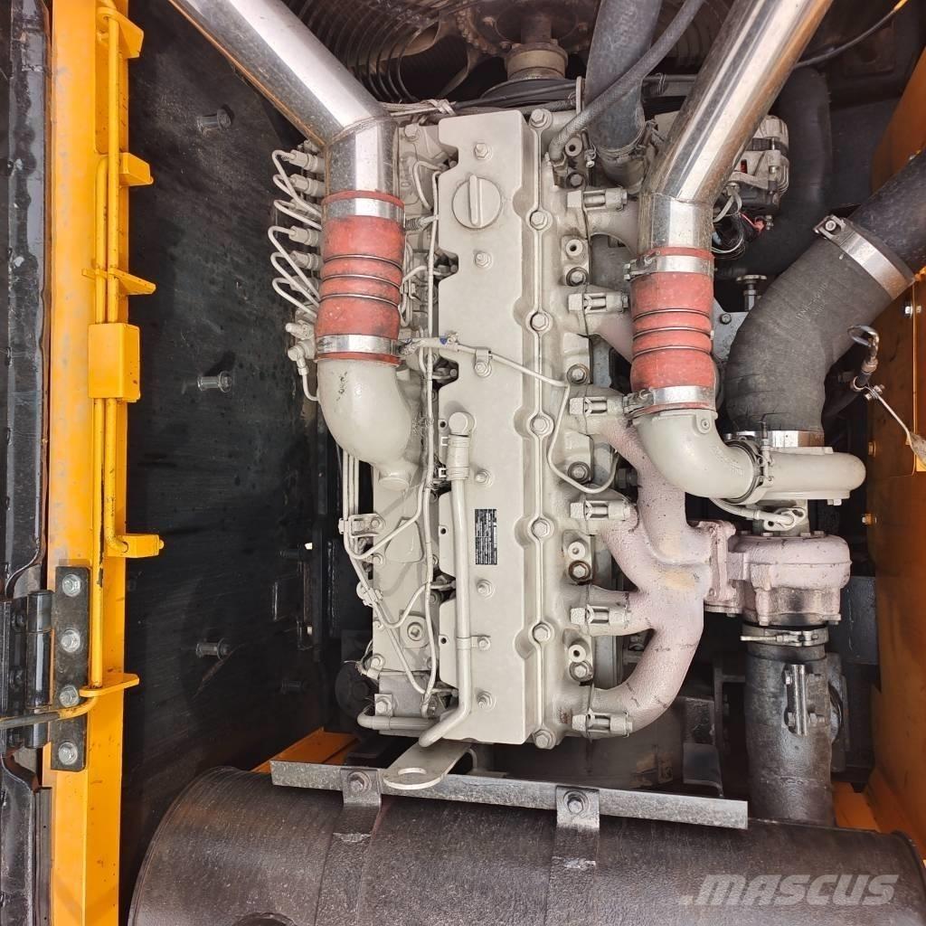 Hyundai 330LC-9T Гусеничные экскаваторы