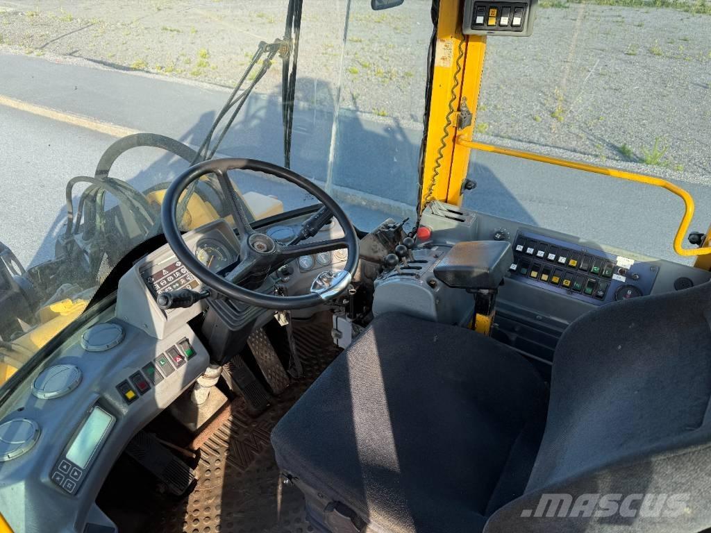 Volvo L 70 C Фронтальные погрузчики